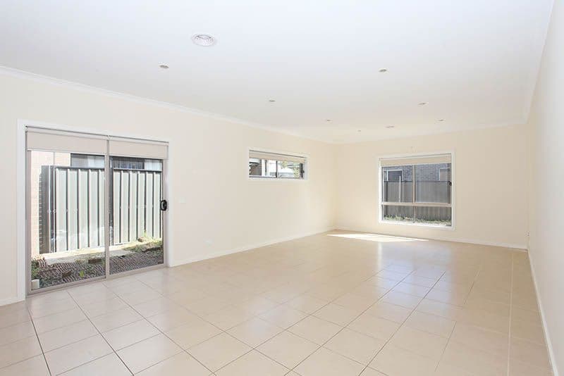 2 Baltrum Drive, WOLLERT VIC 3750, Wollert - Thumbnail 4