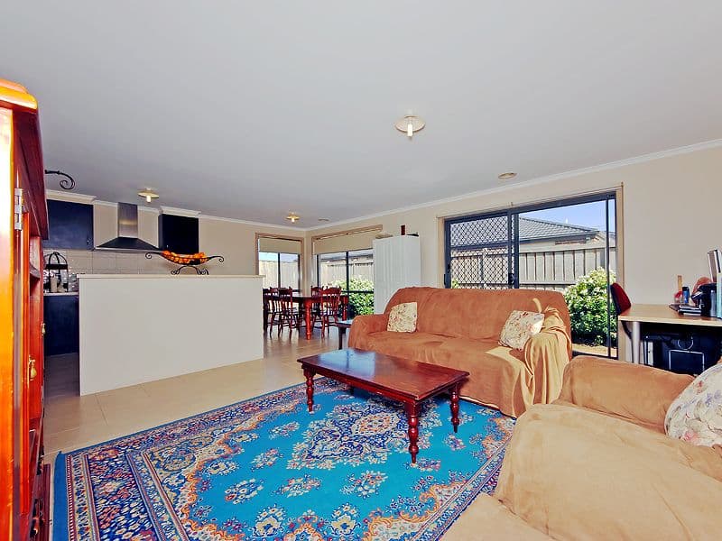 4 Holland Crescent, TRUGANINA VIC 3029, Truganina - Thumbnail 4