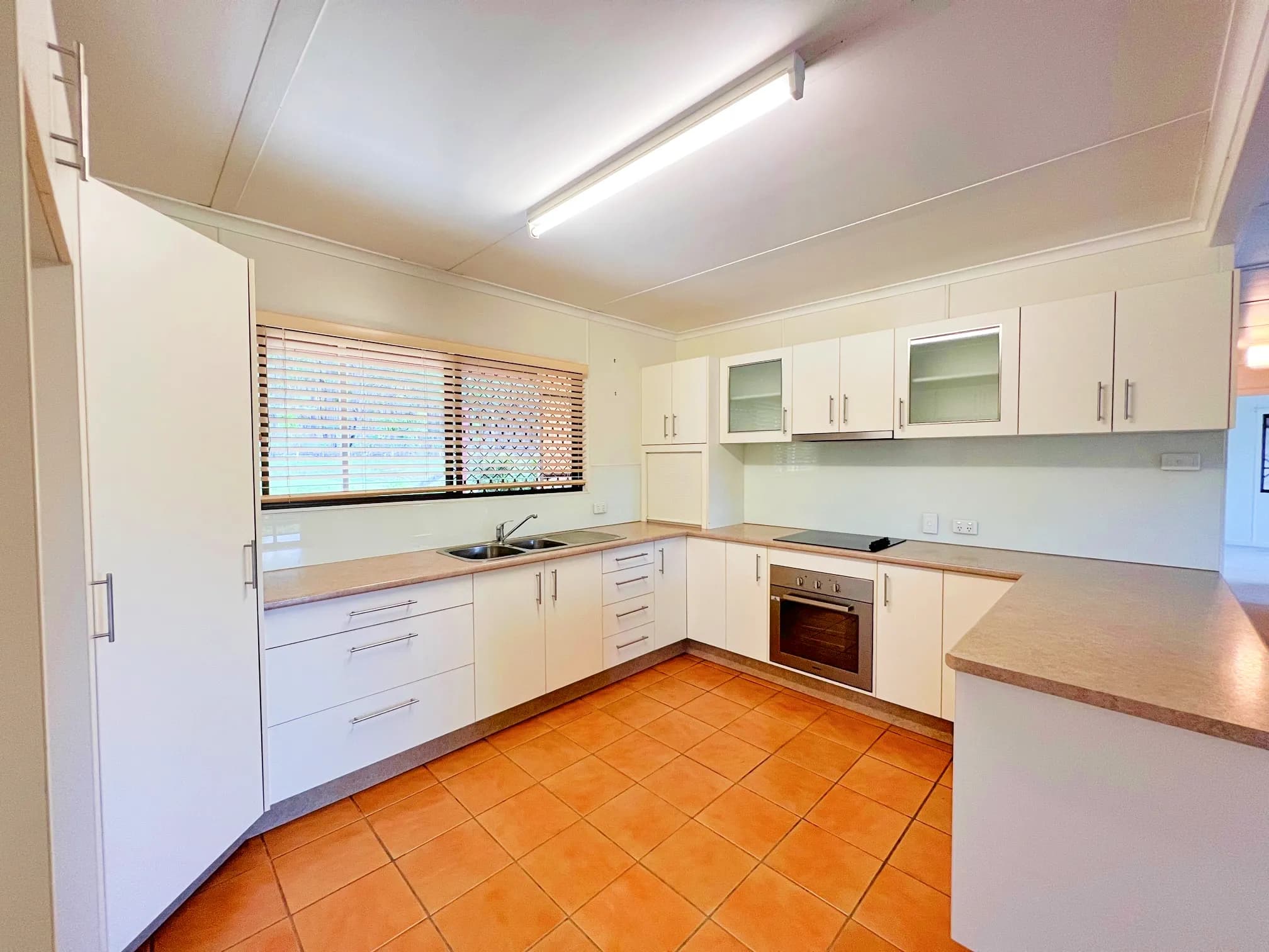 34273 Bruce Highway, Gin Gin QLD 4671, Gin Gin - Thumbnail 8