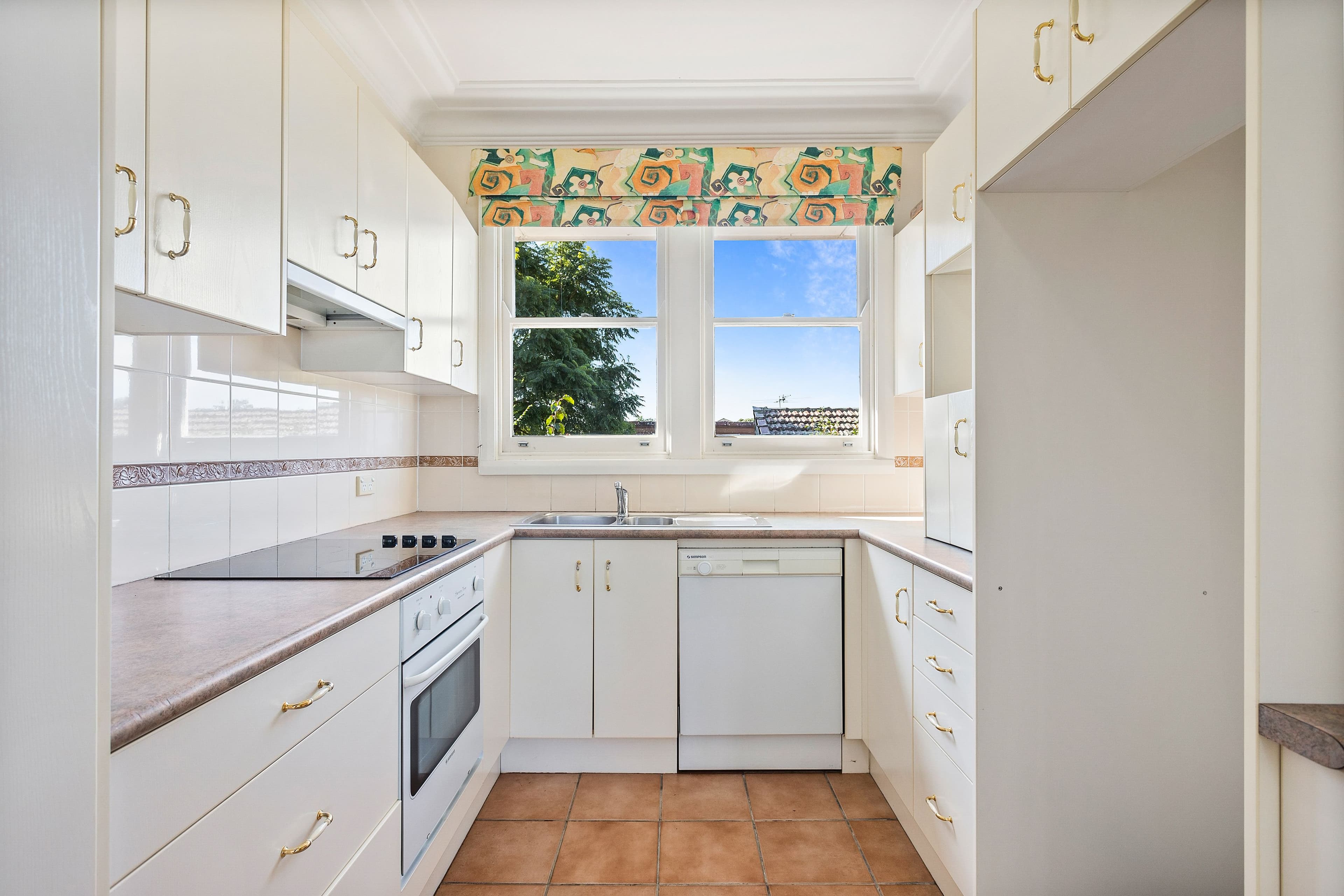 12 Koorabel Avenue, West Wollongong NSW 2500, West Wollongong - Thumbnail 4