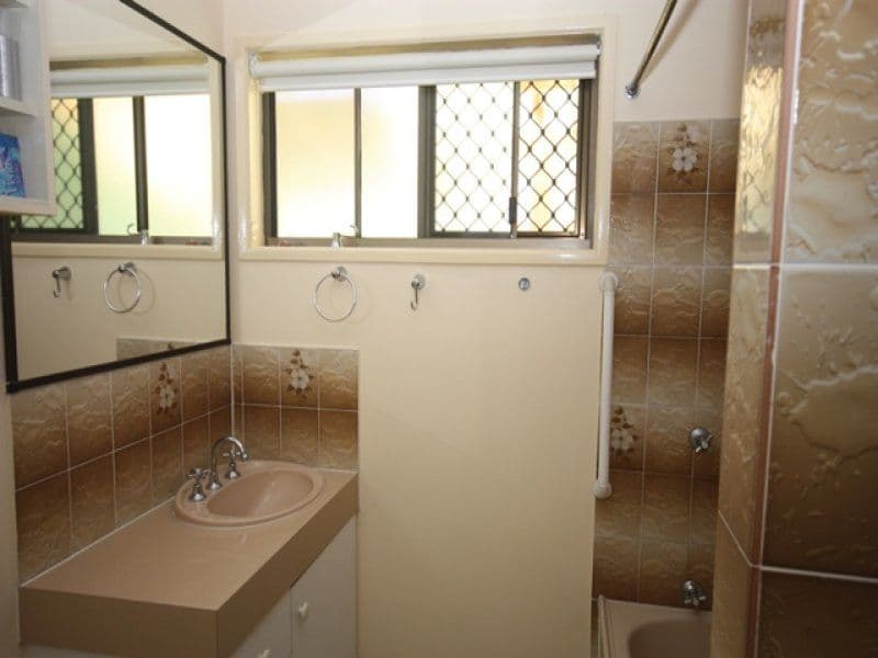 16 Spier Street, BILOELA QLD 4715, Biloela - Thumbnail 7