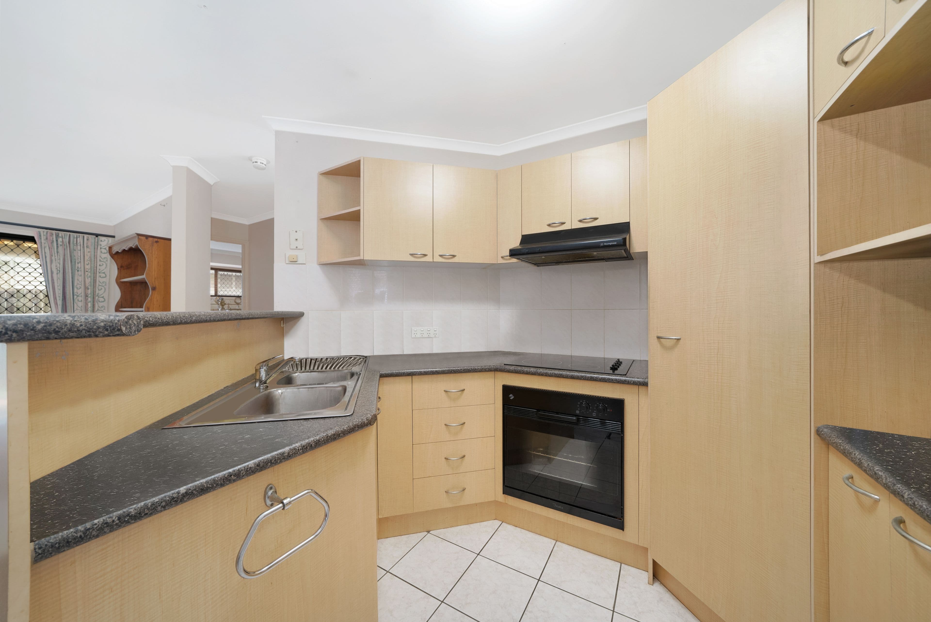 4 Georgina Street, Woody Point QLD 4019, Woody Point - Thumbnail 6