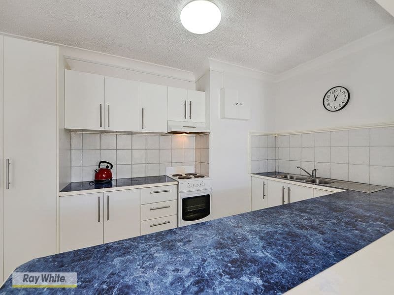 8 Moffatt Street, SCARBOROUGH QLD 4020, Scarborough - Thumbnail 4