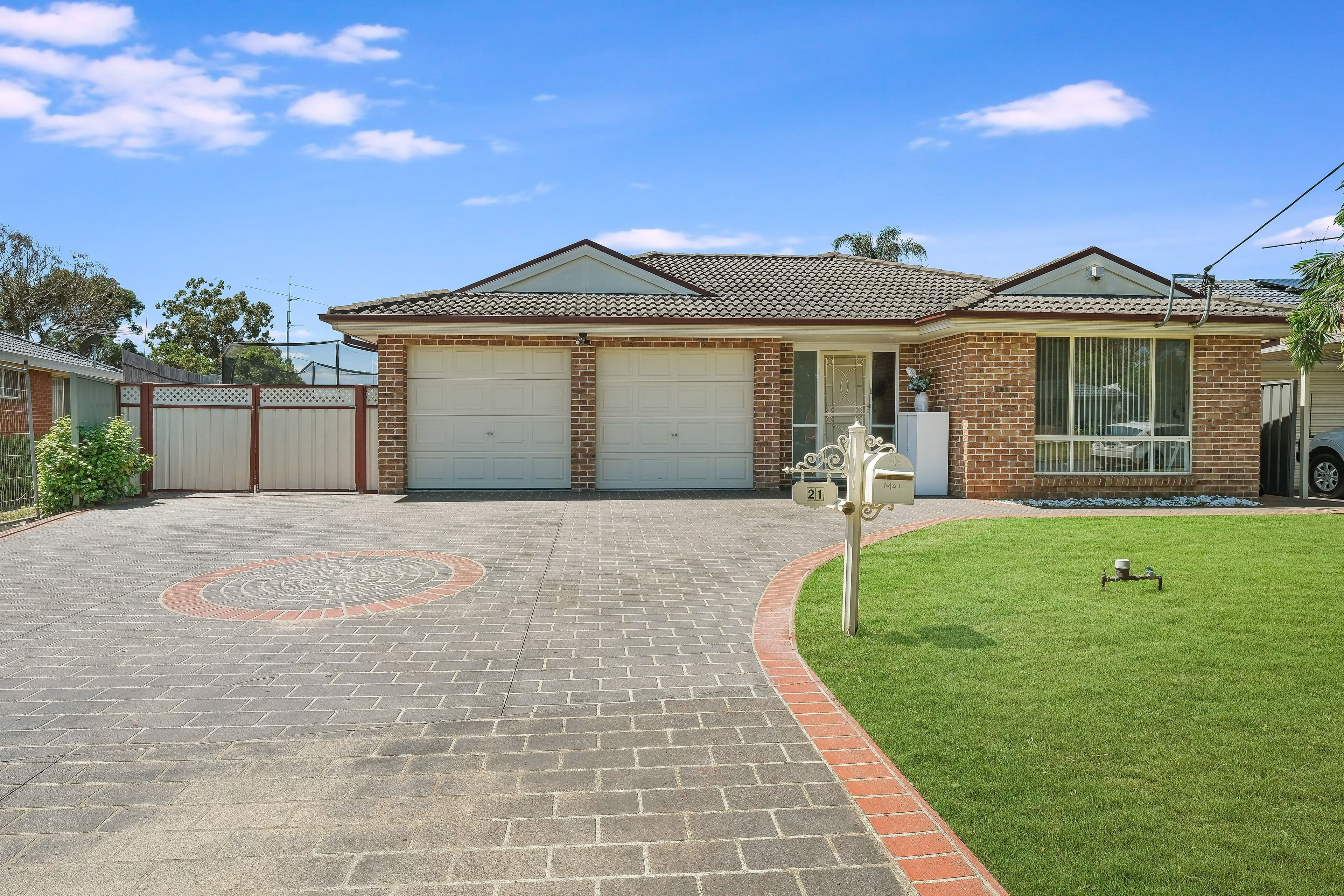 21 Templeton Crescent, Moorebank NSW 2170, Moorebank - Image 1