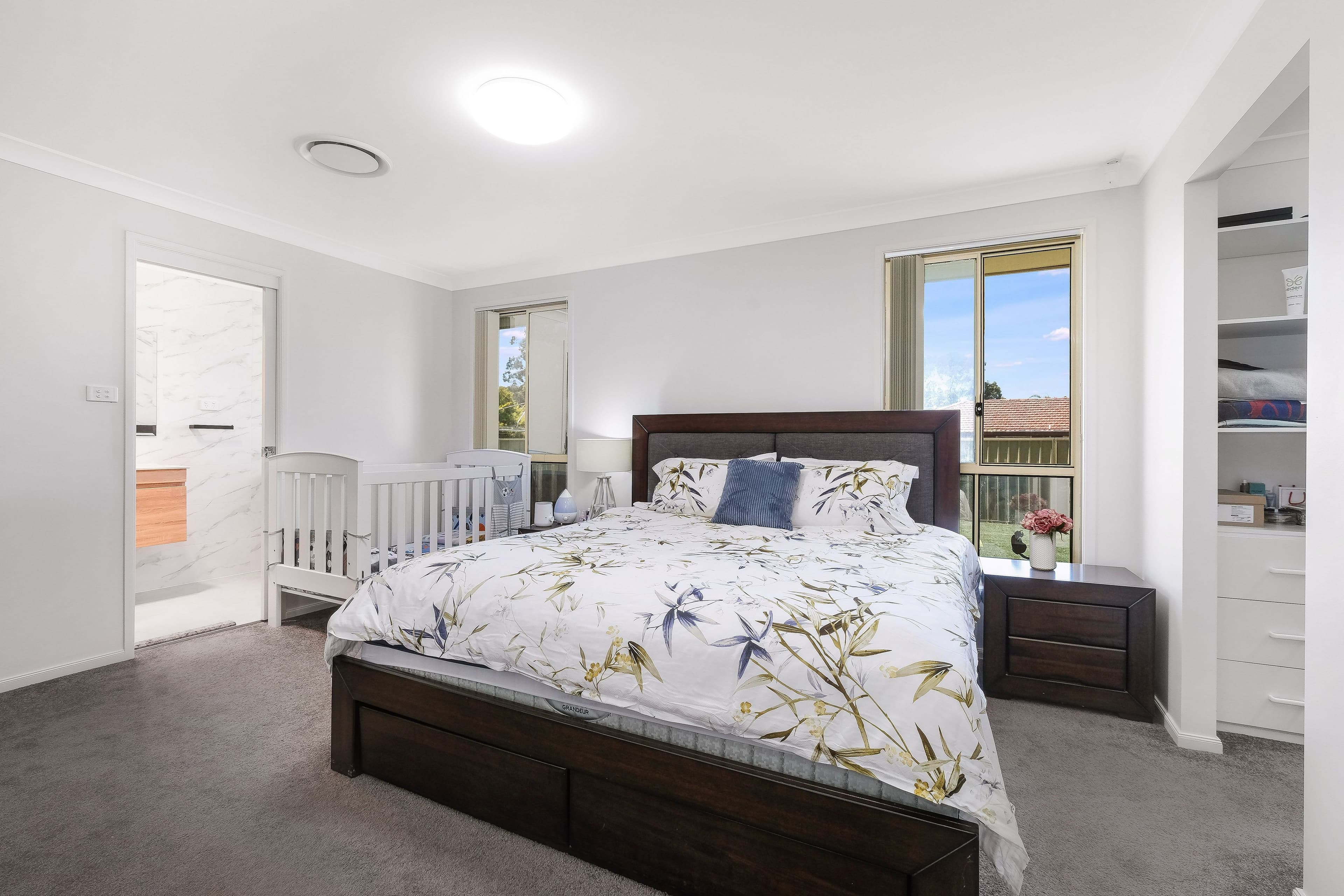 21 Templeton Crescent, Moorebank NSW 2170, Moorebank - Thumbnail 6