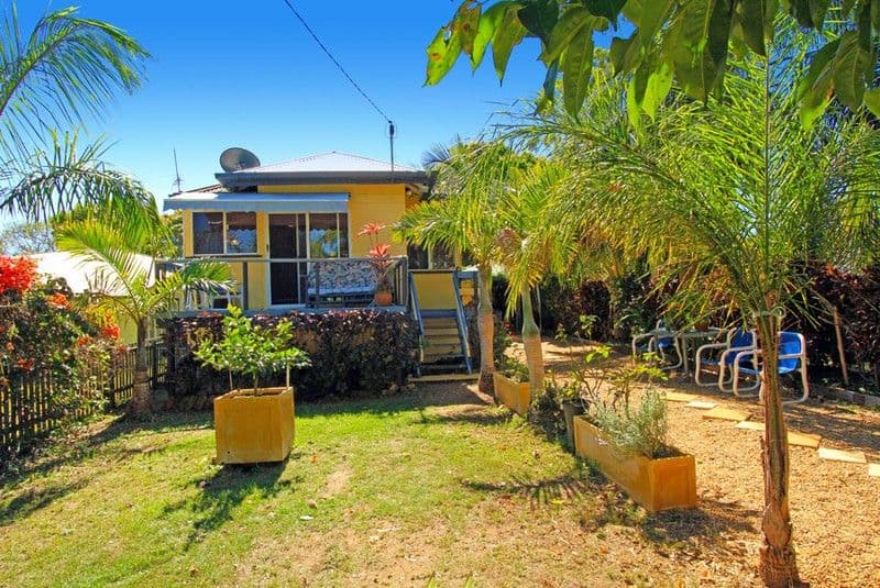 19 Matthew Flinders Drive, YEPPOON QLD 4703, Yeppoon - Thumbnail 3