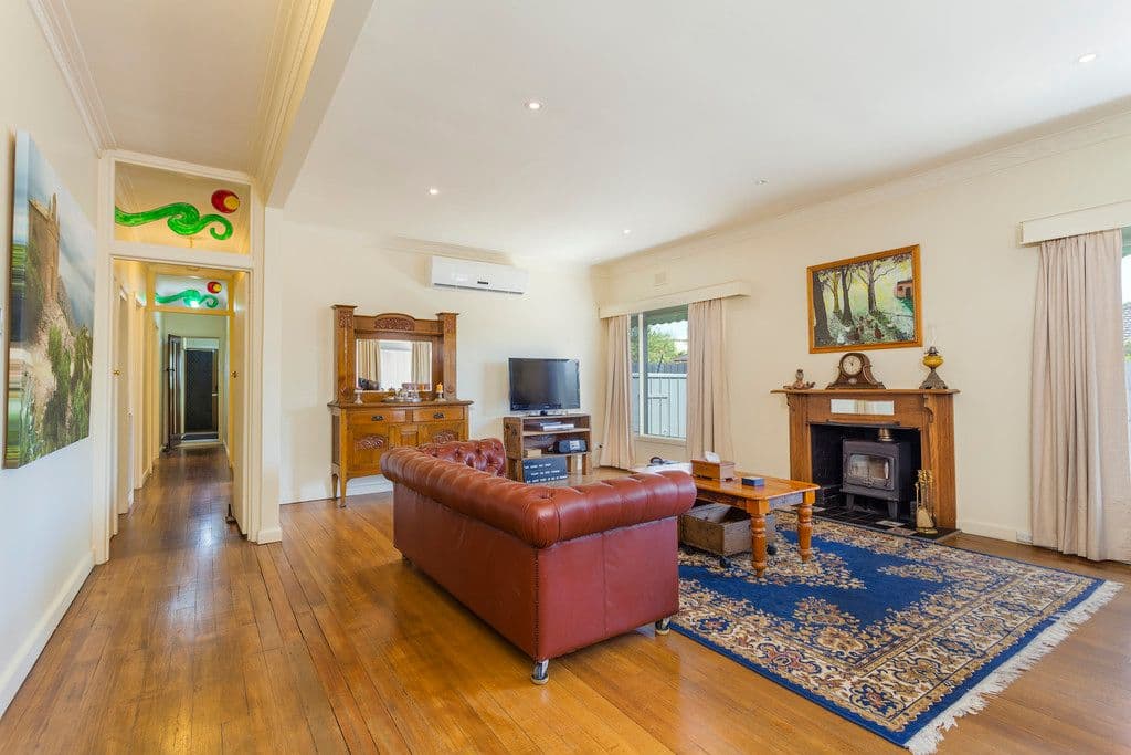 26 Calvert Street, HAMLYN HEIGHTS VIC 3215, Hamlyn Heights - Thumbnail 2