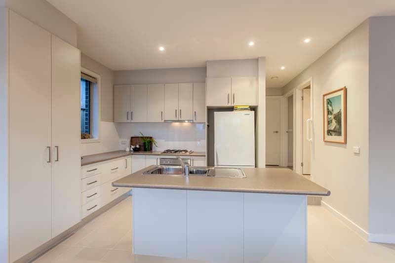 61 Mitchell Street, MORNINGTON VIC 3931, Mornington - Thumbnail 2