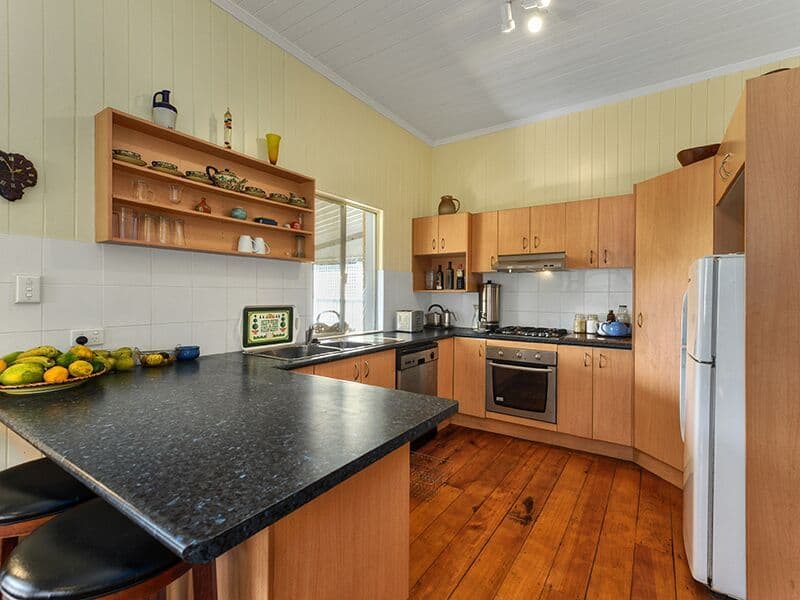 33 Cumberland Street, Windsor QLD 4030, Windsor - Thumbnail 3
