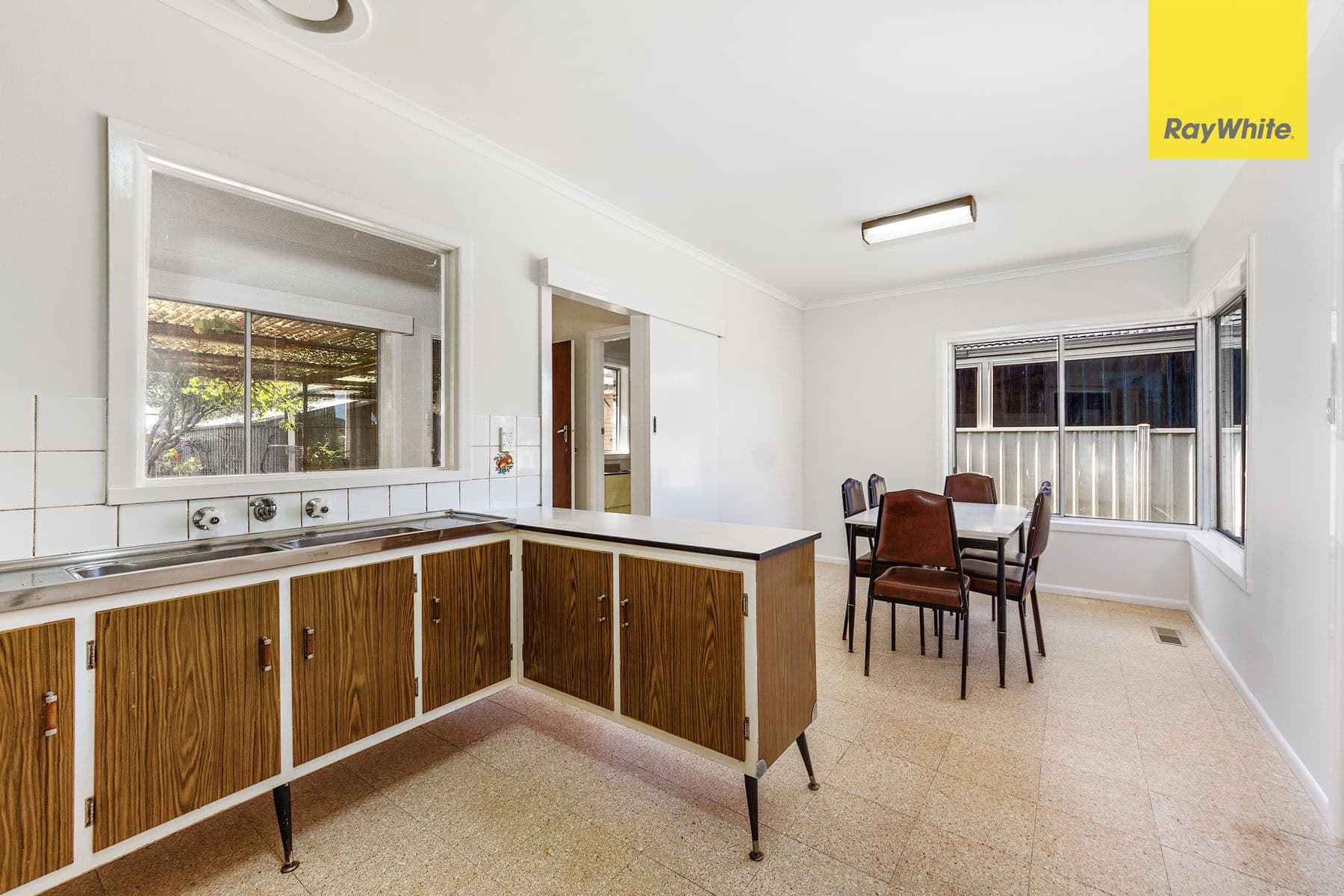 118 Oleander Drive, St Albans VIC 3021, St Albans - Thumbnail 4