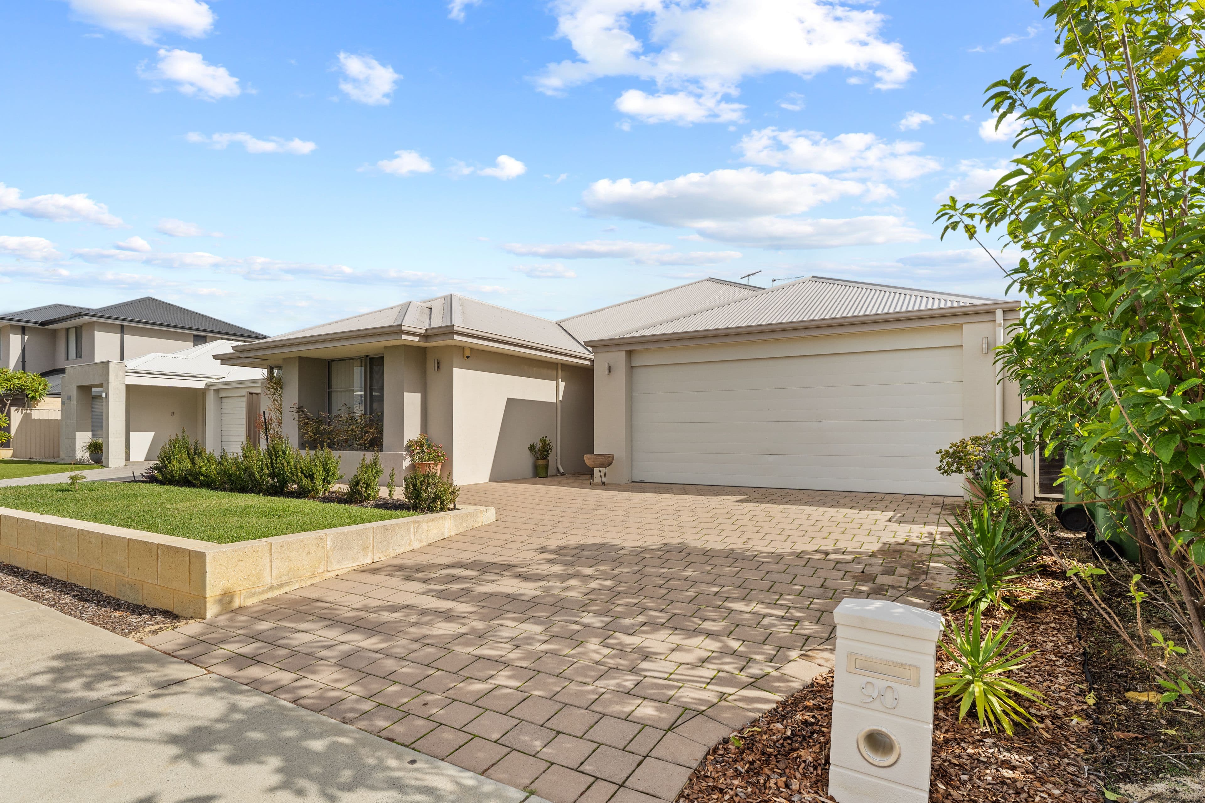 90 Makybe Drive, Baldivis WA 6171, Baldivis - Thumbnail 2
