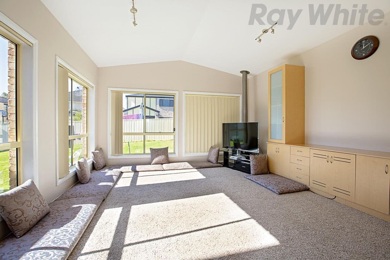 22 Lycett Avenue, West Hoxton NSW 2171, West Hoxton - Thumbnail 3