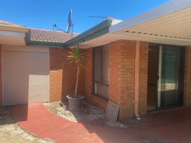 5B Hume Road, Thornlie WA 6108, Thornlie - Thumbnail 2