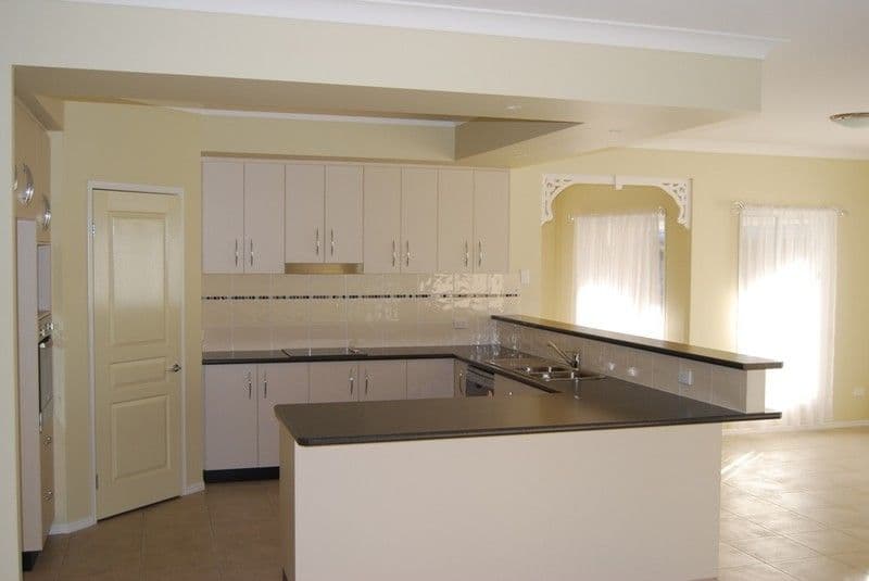 9 Paperbark Crescent, FOREST LAKE QLD 4078, Forest Lake - Thumbnail 2