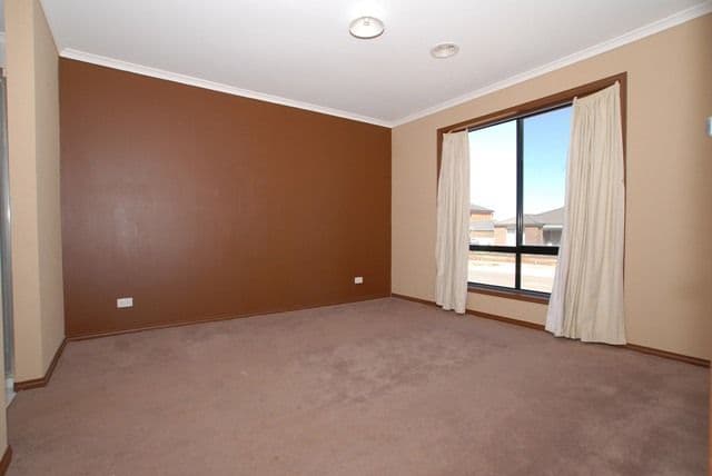 4  Jardine Street, WYNDHAM VALE VIC 3024, Wyndham Vale - Thumbnail 6