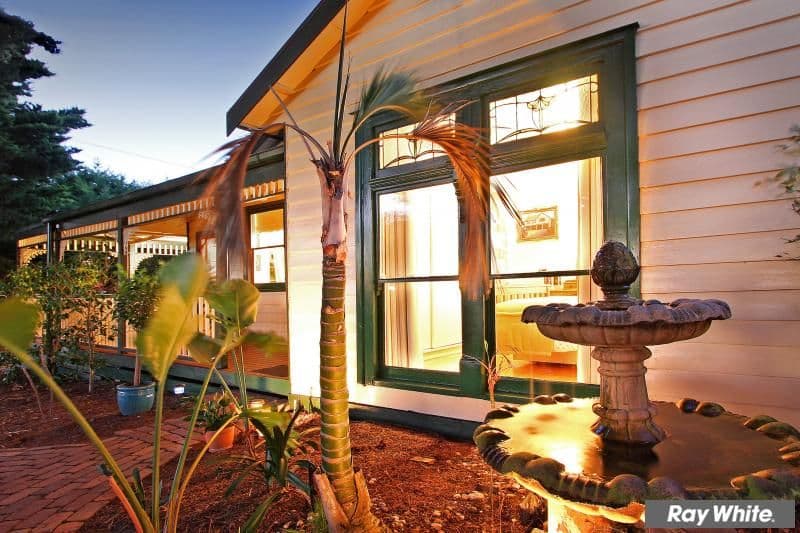 1 Bayview Road, MORNINGTON VIC 3931, Mornington - Thumbnail 3