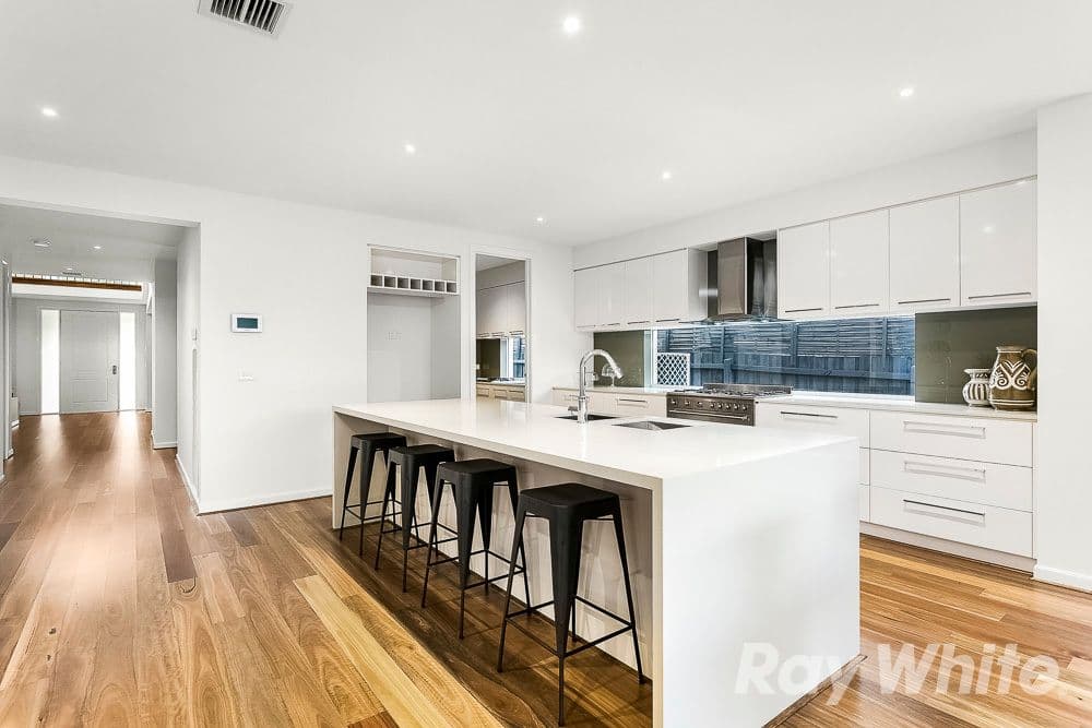 60 Leeds Road, Mount Waverley VIC 3149, Mount Waverley - Thumbnail 2