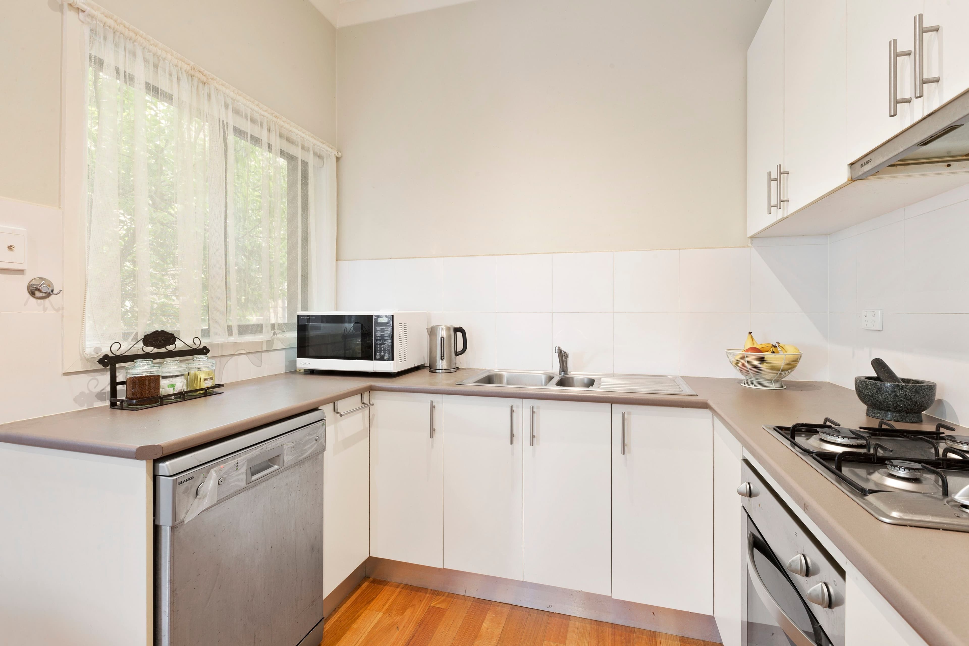 13-15 McEwan Road, Heidelberg Heights VIC 3081, Heidelberg Heights - Thumbnail 2