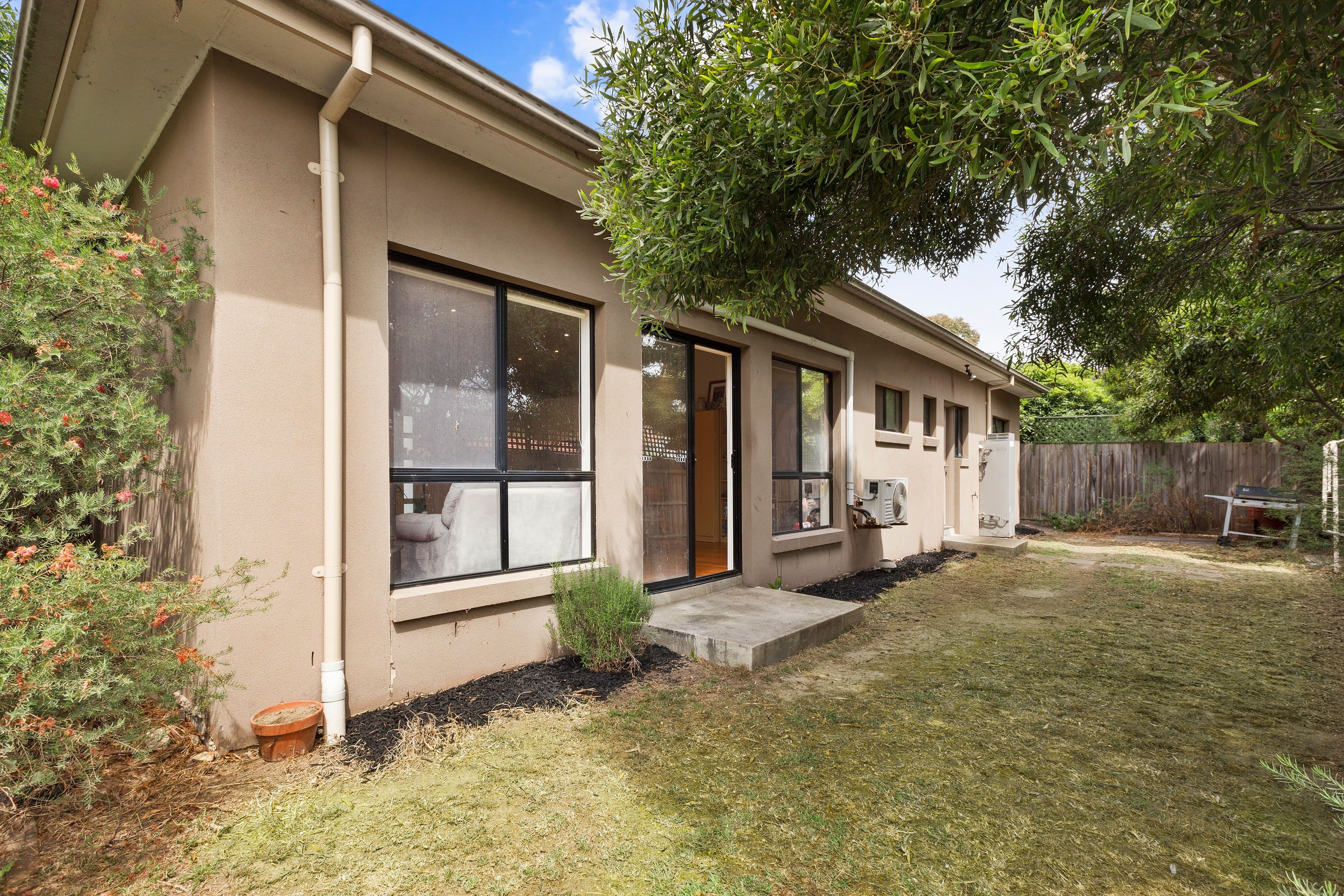 13-15 McEwan Road, Heidelberg Heights VIC 3081, Heidelberg Heights - Thumbnail 3