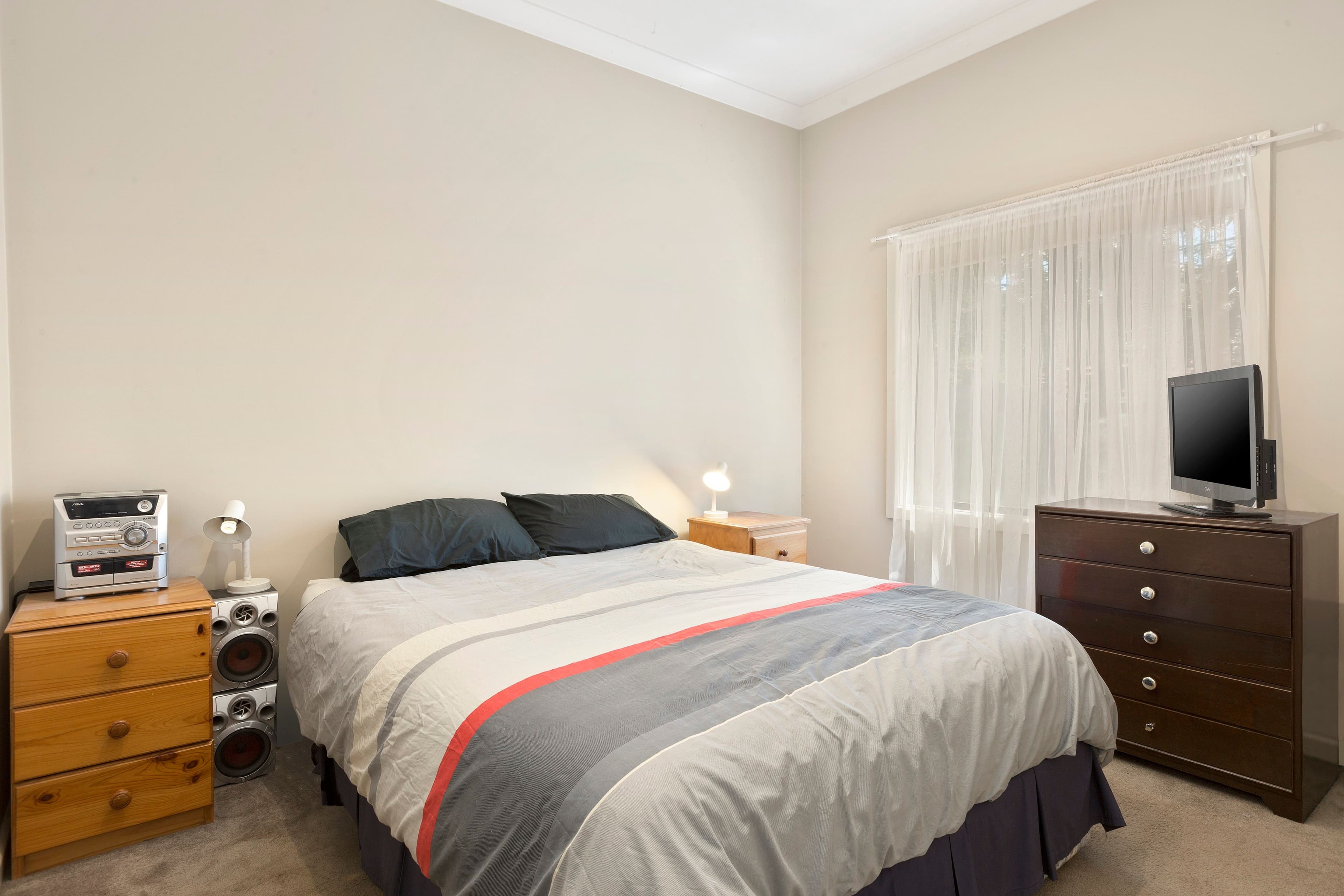 13-15 McEwan Road, Heidelberg Heights VIC 3081, Heidelberg Heights - Thumbnail 4