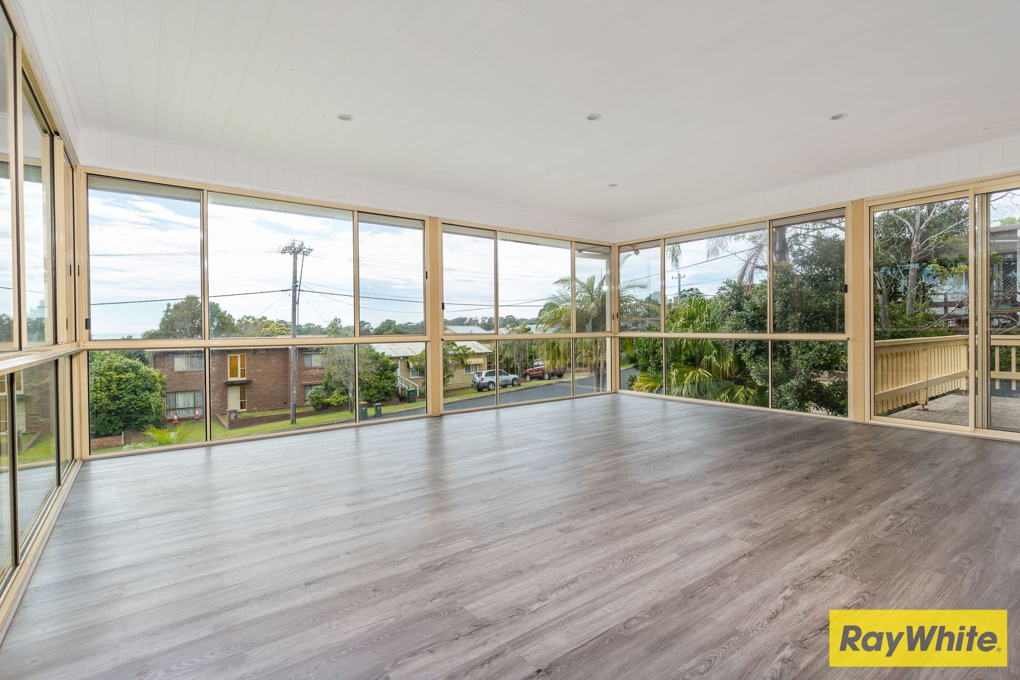 10 Grantham Road, Batehaven NSW 2536, Batehaven - Thumbnail 2