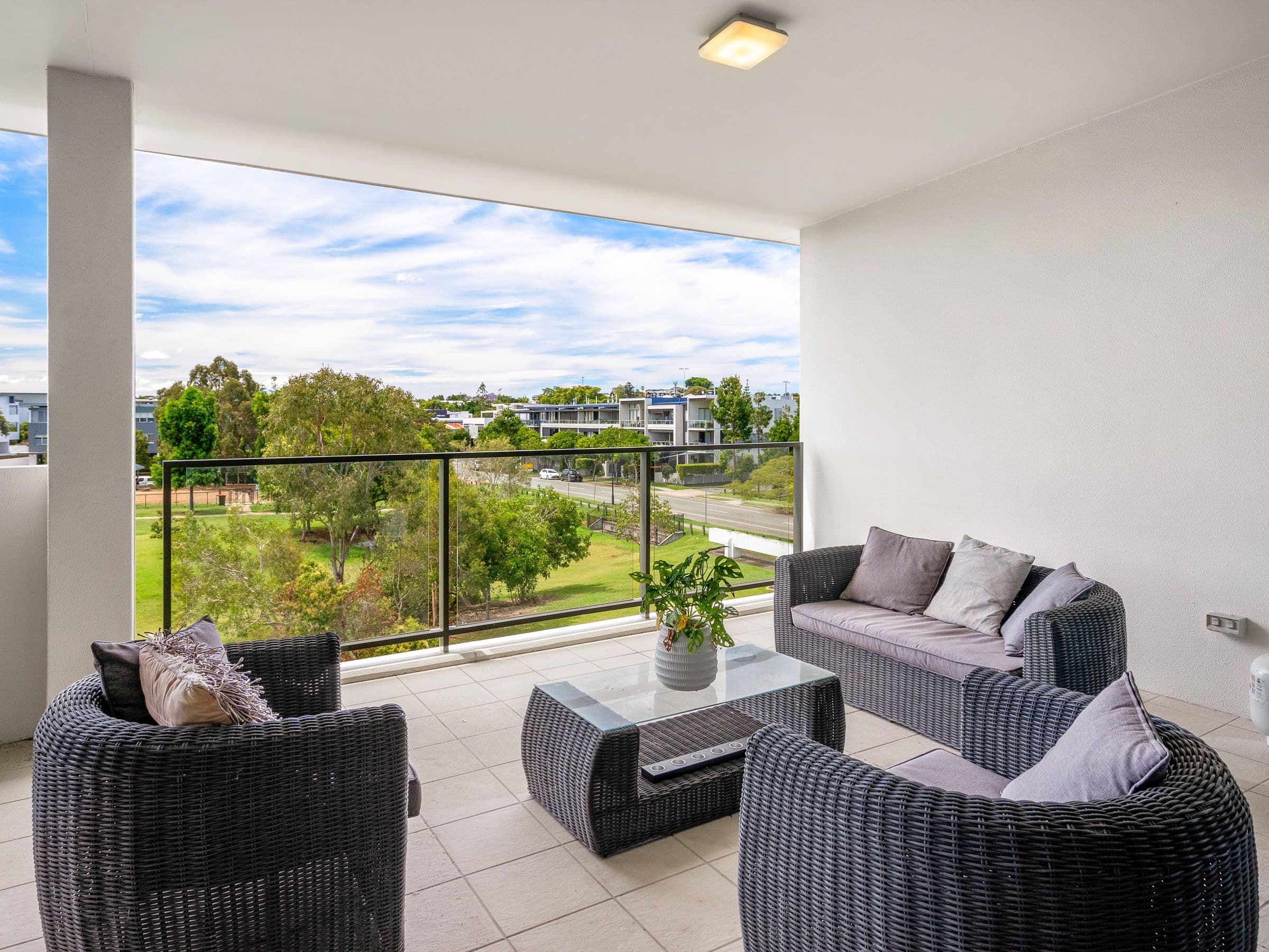16 Waterline Crescent, Bulimba QLD 4171, Bulimba - Thumbnail 7