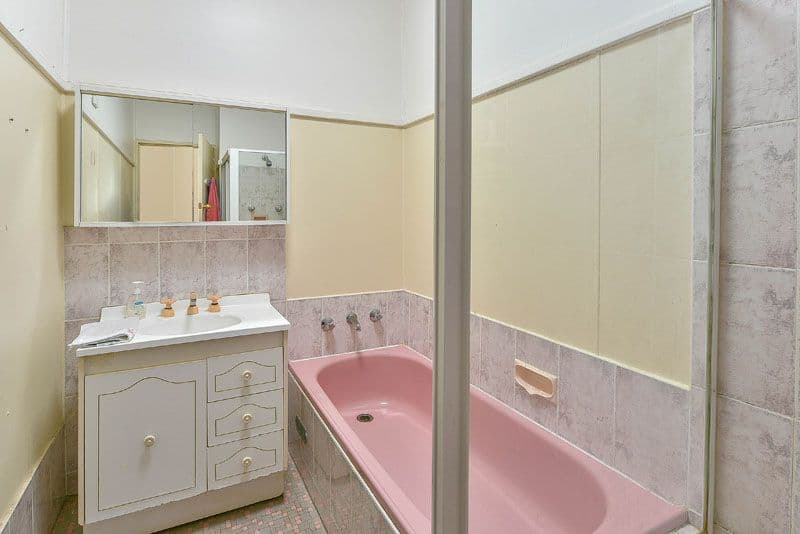 21 Waminda Avenue, Campbelltown NSW 2560, Campbelltown - Thumbnail 6