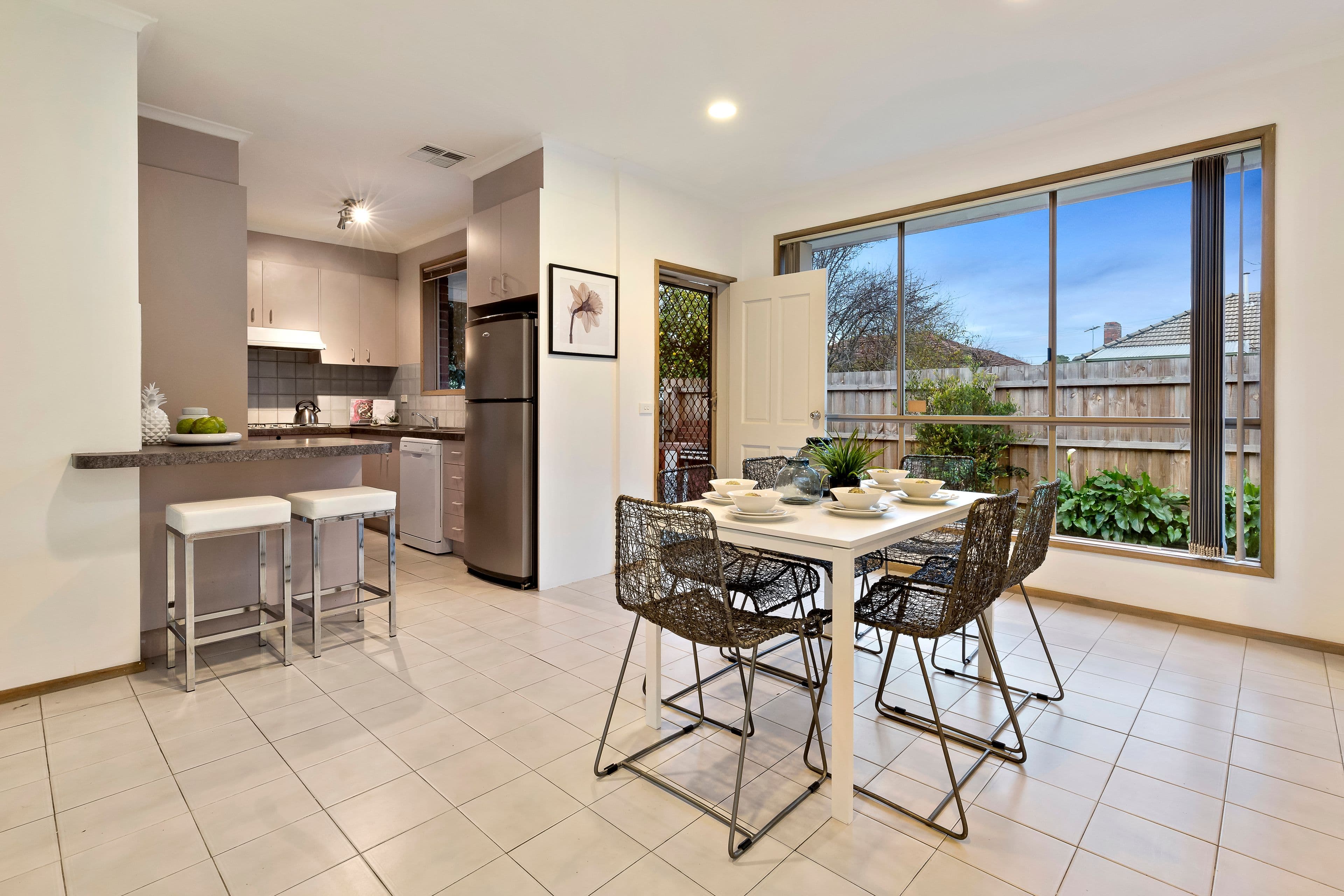 10 Harlington Street, Clayton VIC 3168, Clayton - Thumbnail 4