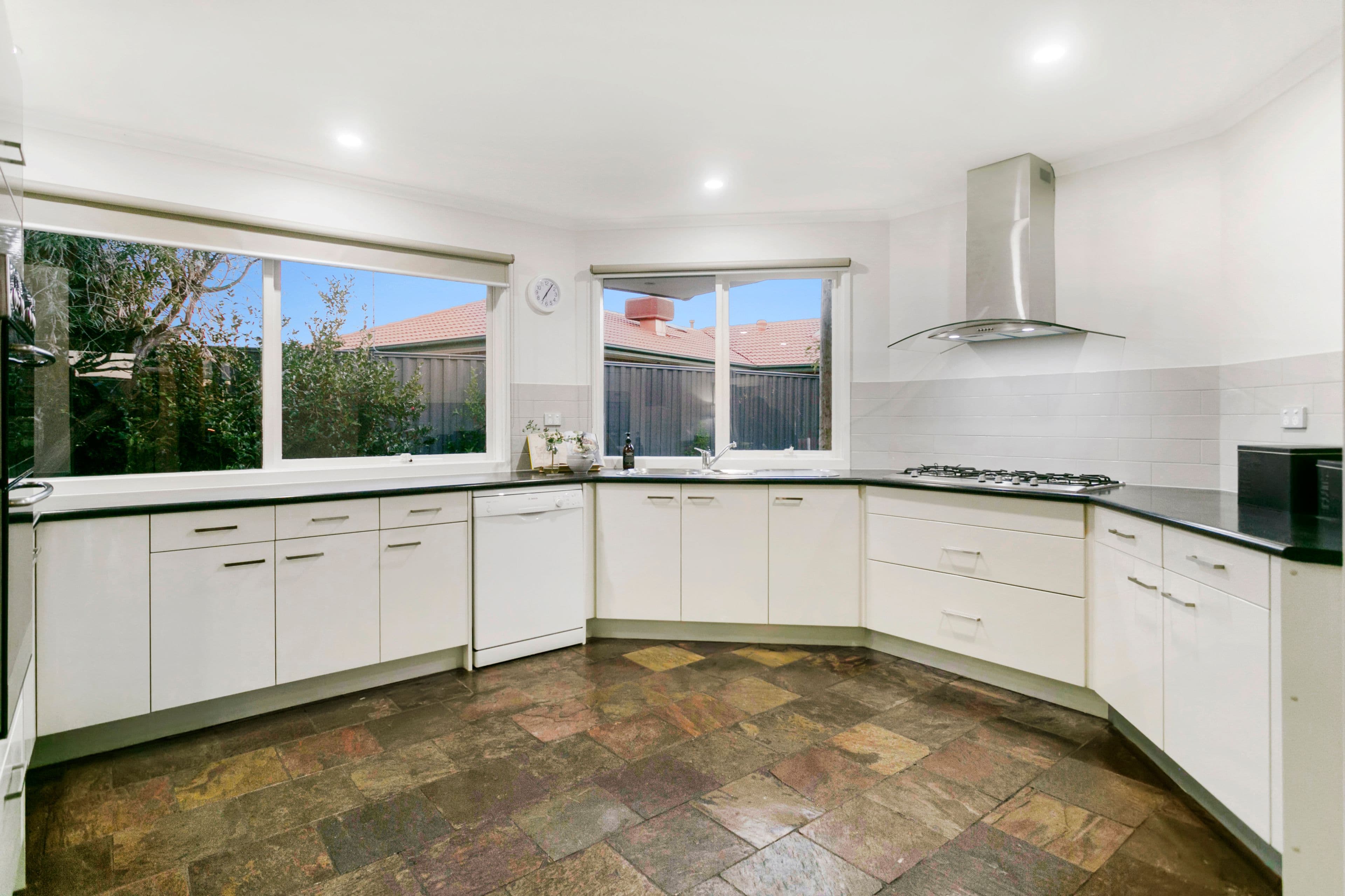 5 Brigantine Court, Frankston VIC 3199, Frankston - Thumbnail 5
