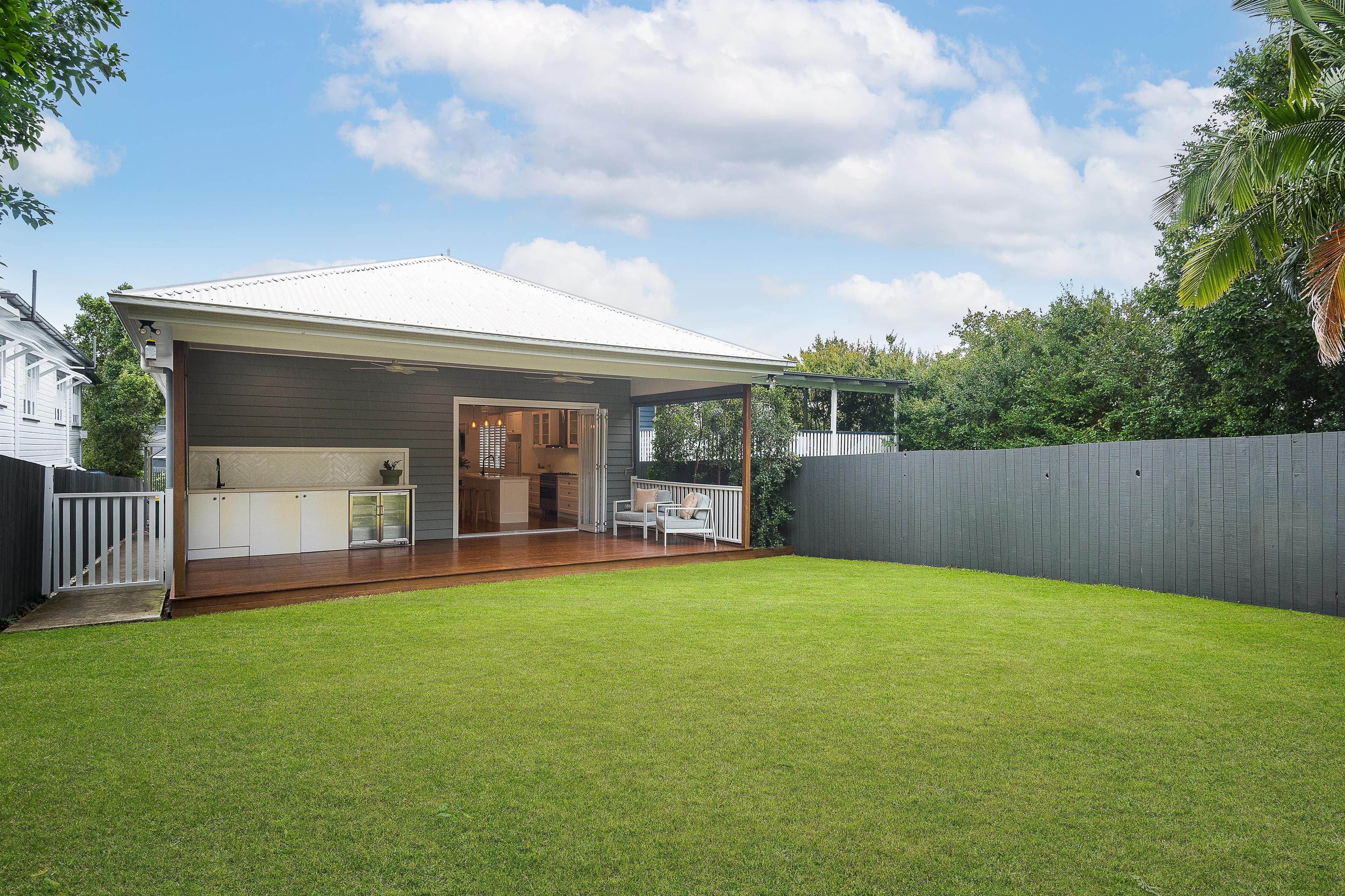 44 Belgrave Street, Balmoral QLD 4171, Balmoral - Thumbnail 2