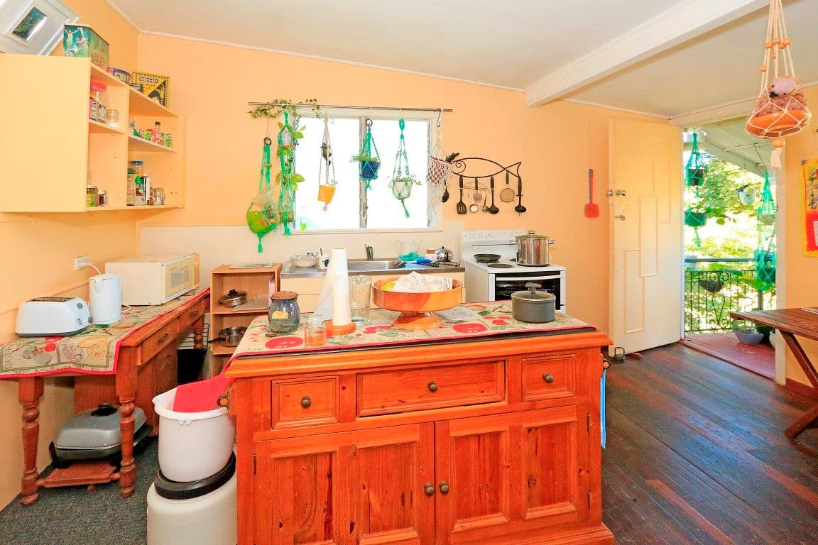 133 Stanley Street, Allenstown QLD 4700, Allenstown - Thumbnail 3