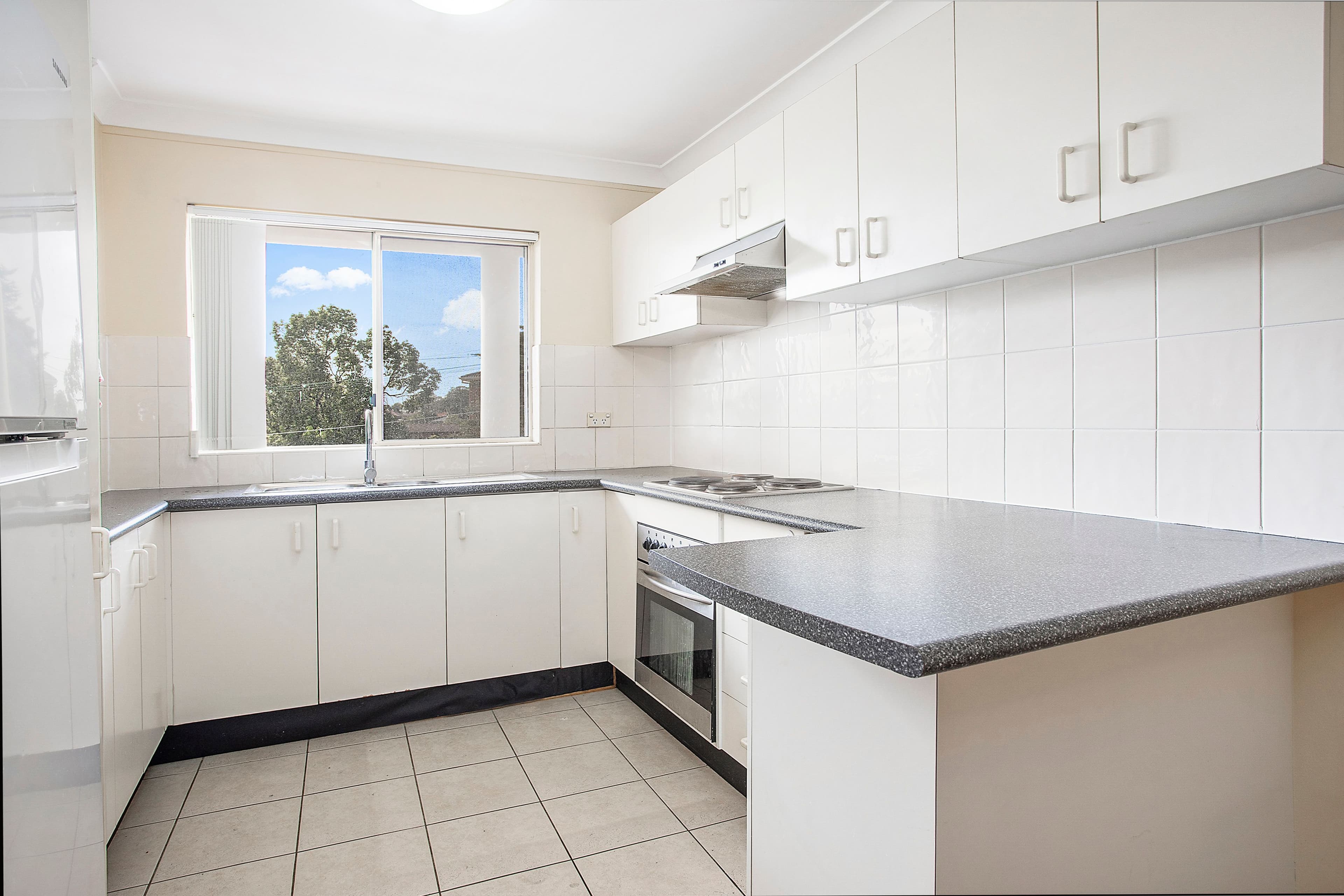 19-21 Kiora Road, Miranda NSW 2228, Miranda - Thumbnail 3
