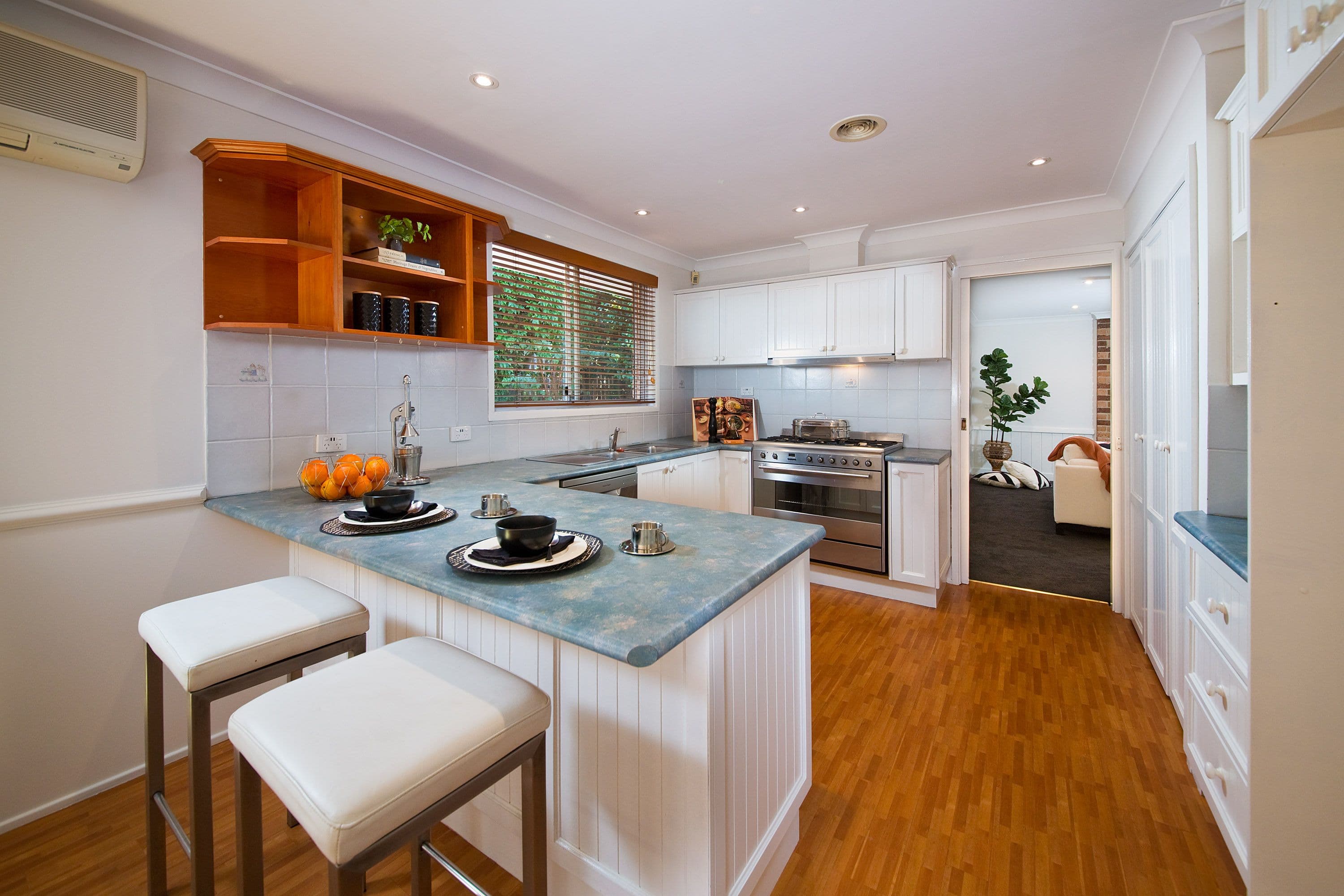 44 Flora Street, Wentworth Falls - Thumbnail 2