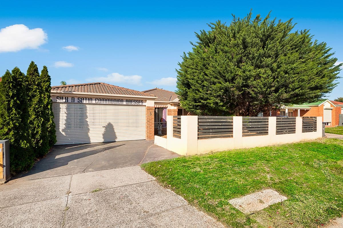 5 Mariner Close, Cranbourne North VIC 3977, Cranbourne North - Image 1