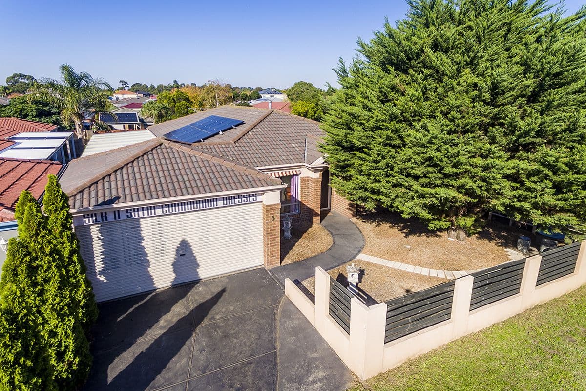 5 Mariner Close, Cranbourne North VIC 3977, Cranbourne North - Thumbnail 2