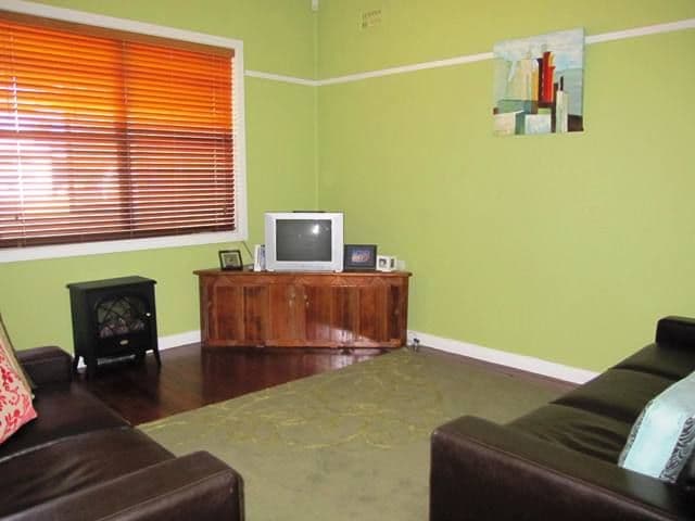 30  Collinson Street, TENAMBIT NSW 2323, Tenambit - Thumbnail 4