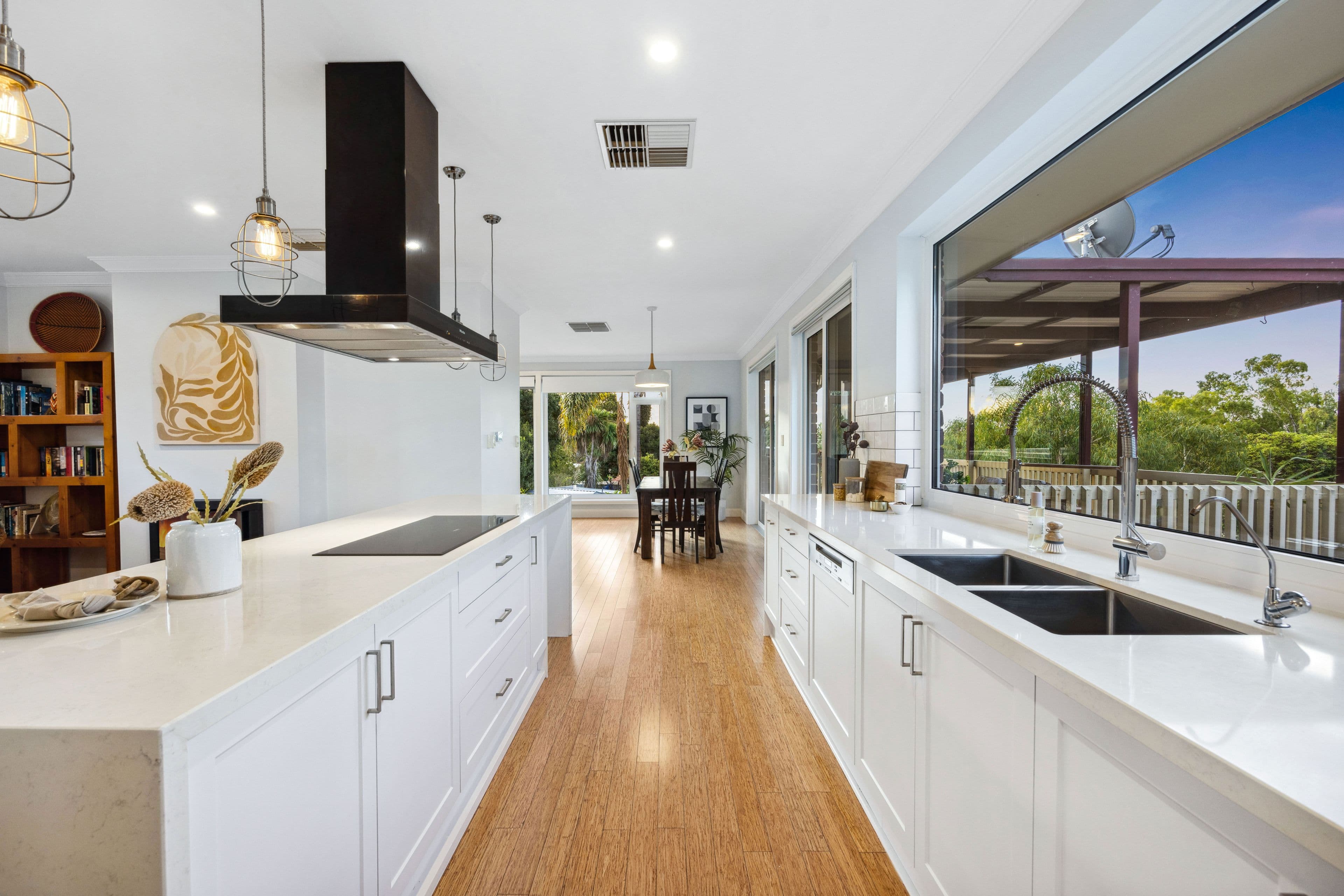 6 Rudge Close, Happy Valley SA 5159, Happy Valley - Thumbnail 2