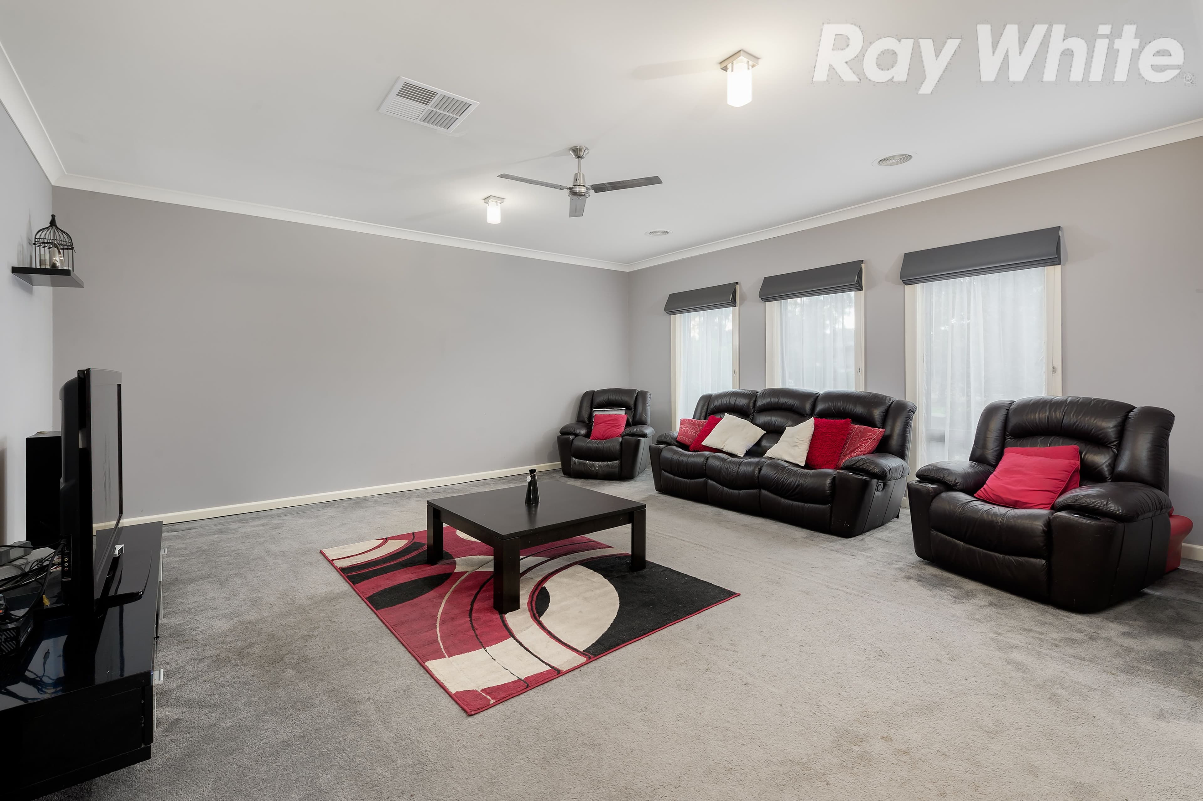 12 Broxburn Walk, Epping VIC 3076, Epping - Thumbnail 2