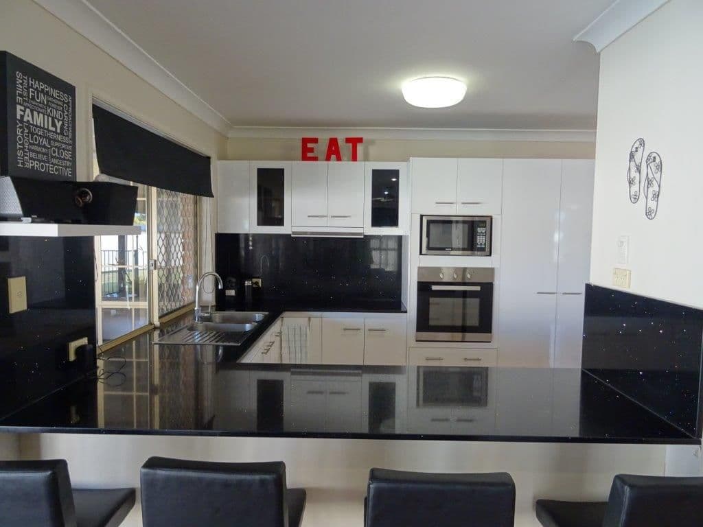 48 Kingaroy Avenue, Helensvale QLD 4212, Helensvale - Thumbnail 3