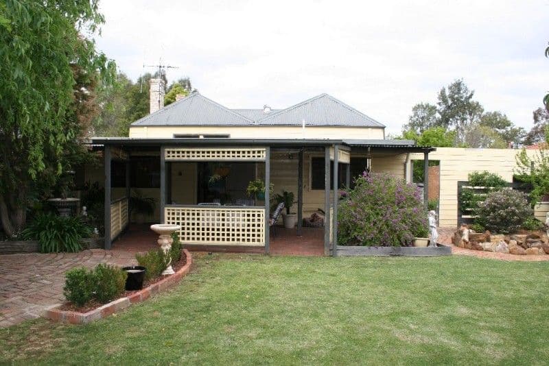 11 Victoria Street, ROCHESTER VIC 3561, Rochester - Image 1