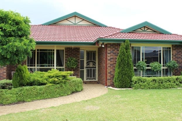 10 Kent Manor, Hamilton VIC 3300, Hamilton - Image 1