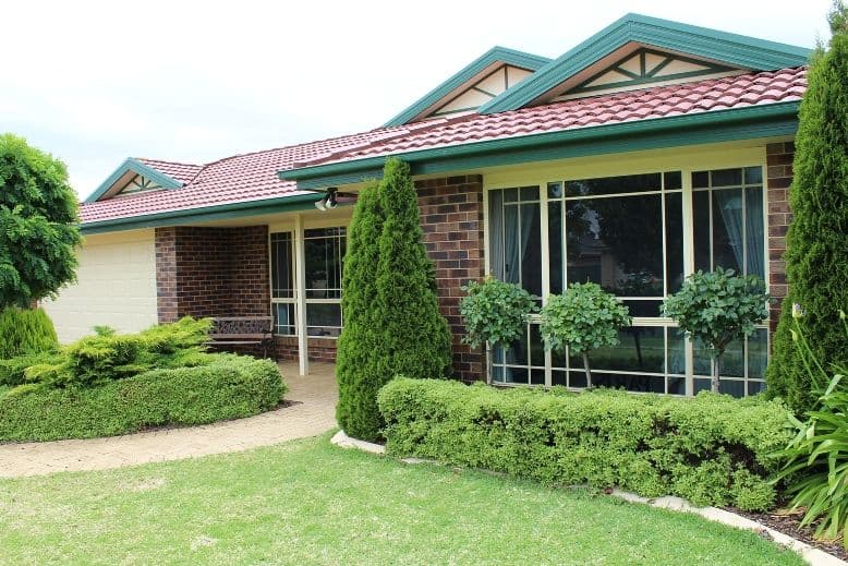 10 Kent Manor, Hamilton VIC 3300, Hamilton - Thumbnail 2