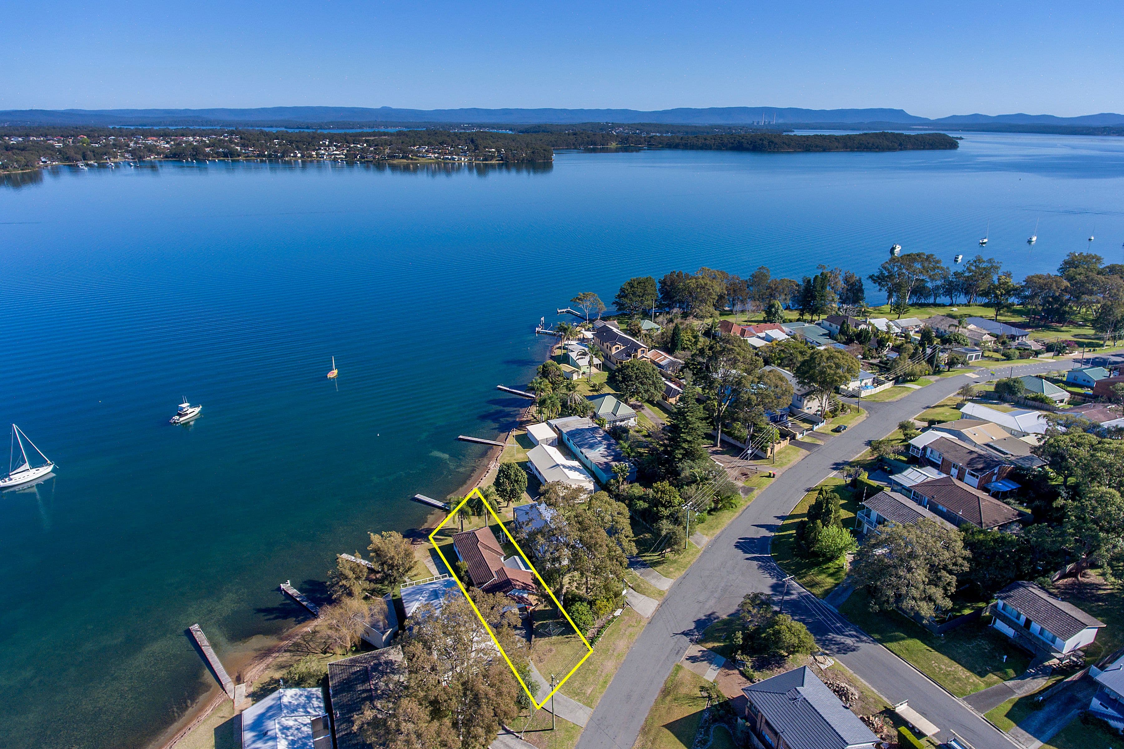 96 Marine Parade, Nords Wharf - Thumbnail 2