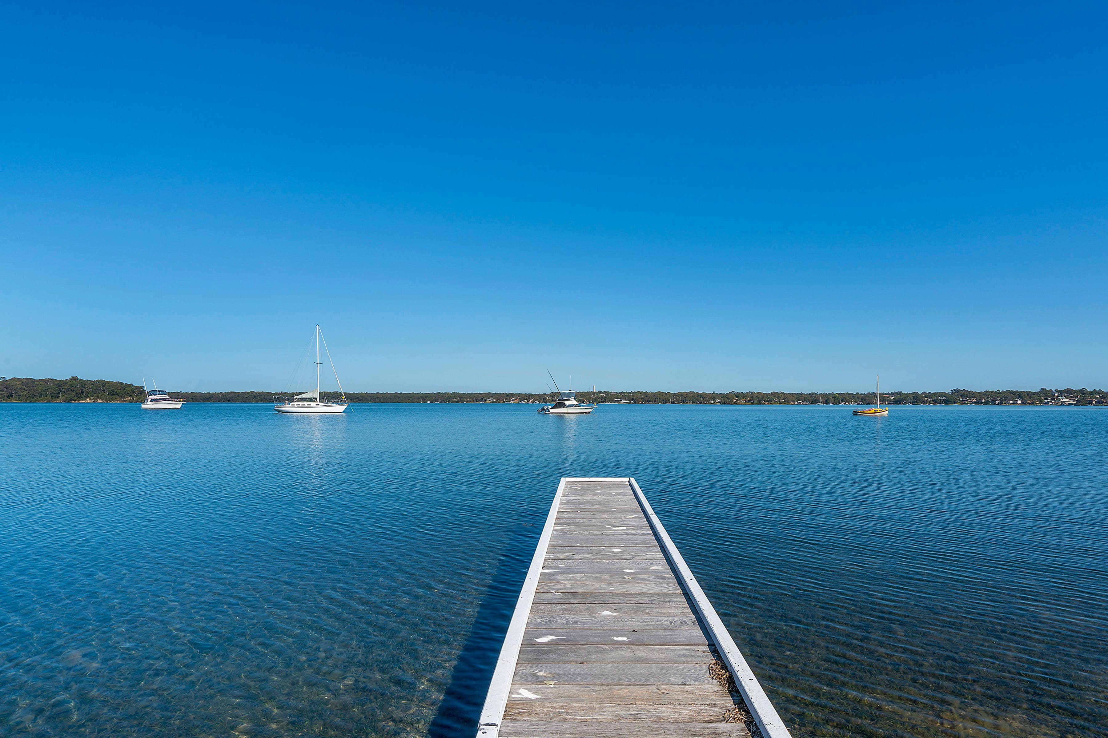 96 Marine Parade, Nords Wharf - Thumbnail 3