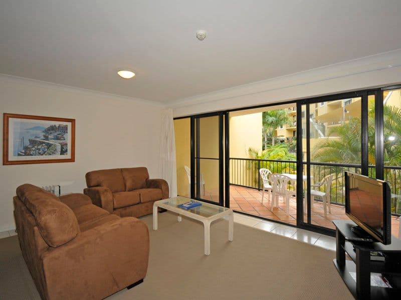 B19 Great Hall Drive, MIAMI QLD 4220, Miami - Thumbnail 6