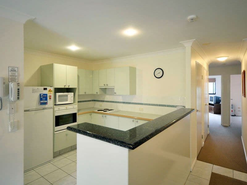 B19 Great Hall Drive, MIAMI QLD 4220, Miami - Thumbnail 8
