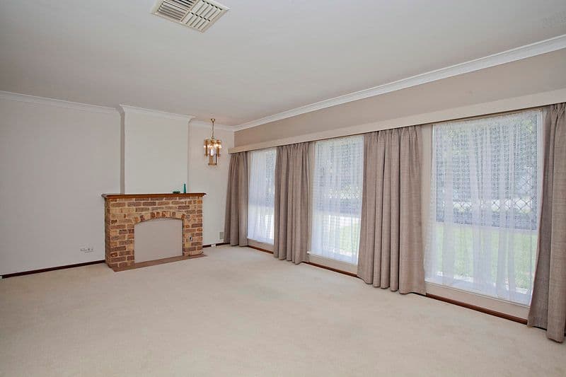61 Regency Drive, THORNLIE WA 6108, Thornlie - Thumbnail 4