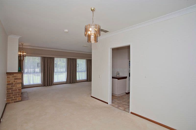 61 Regency Drive, THORNLIE WA 6108, Thornlie - Thumbnail 6