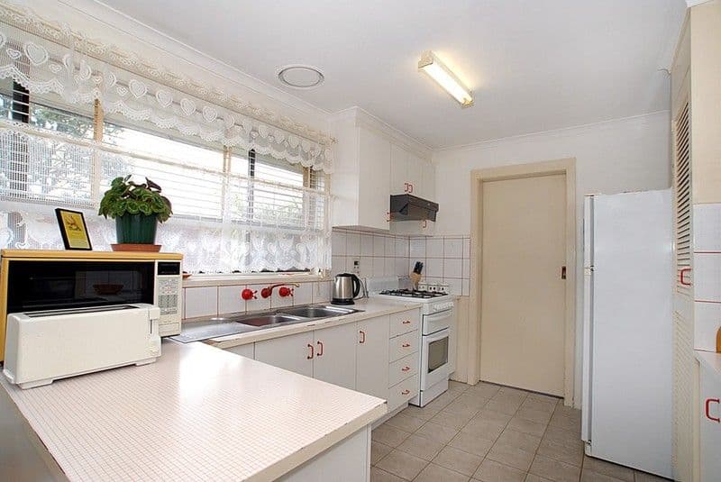 4 Jason Court, NOBLE PARK VIC 3174, Noble Park - Thumbnail 3
