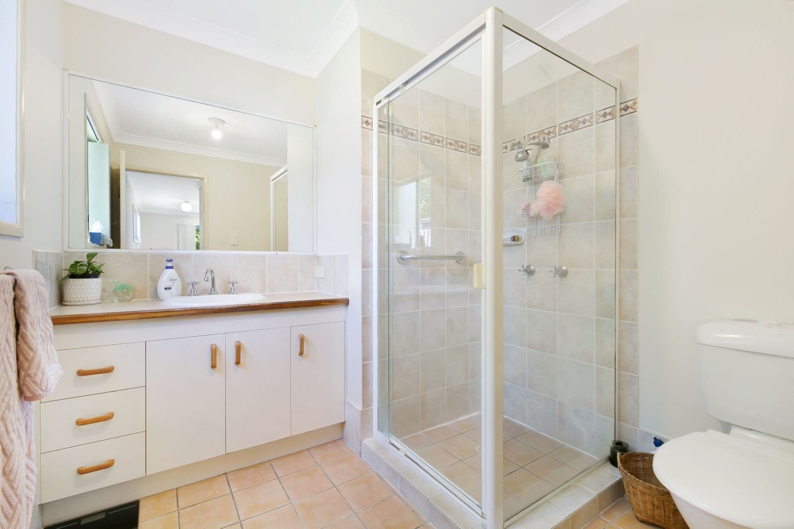 18 Lancashire Drive, Mudgeeraba QLD 4213, Mudgeeraba - Thumbnail 4